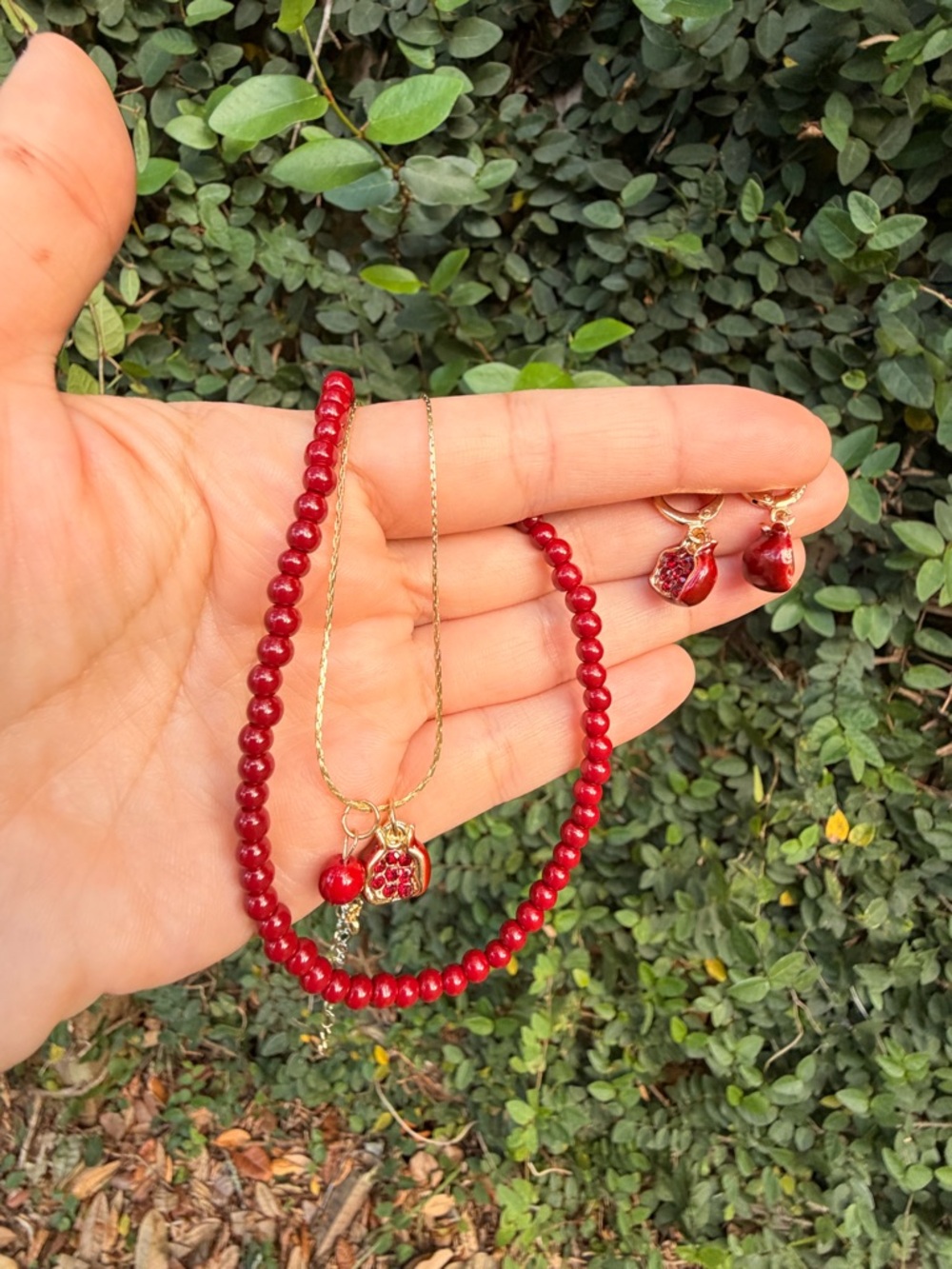 Red Beaded Necklace and Earrings Set Jewelry Set - Picture 3 of 6